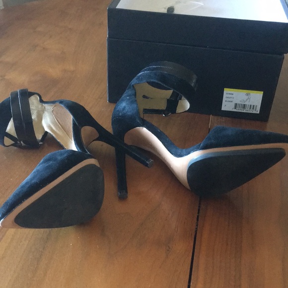 7m Lamb suede high heels. Wore once. - Picture 2 of 4